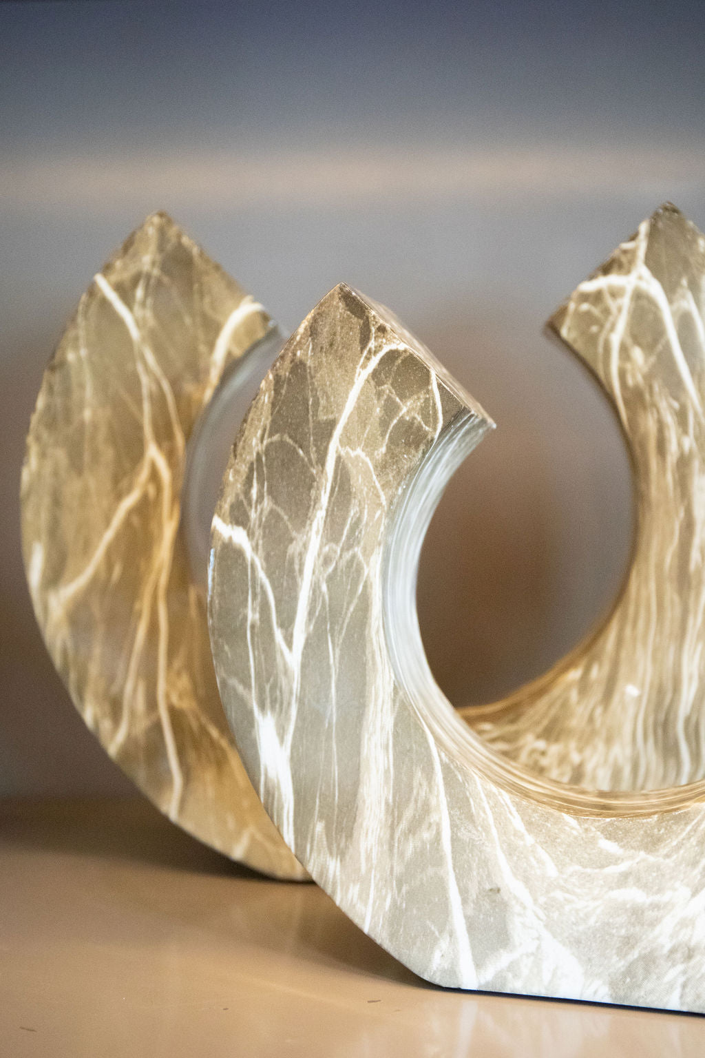 Escultura Luna Marmoleada