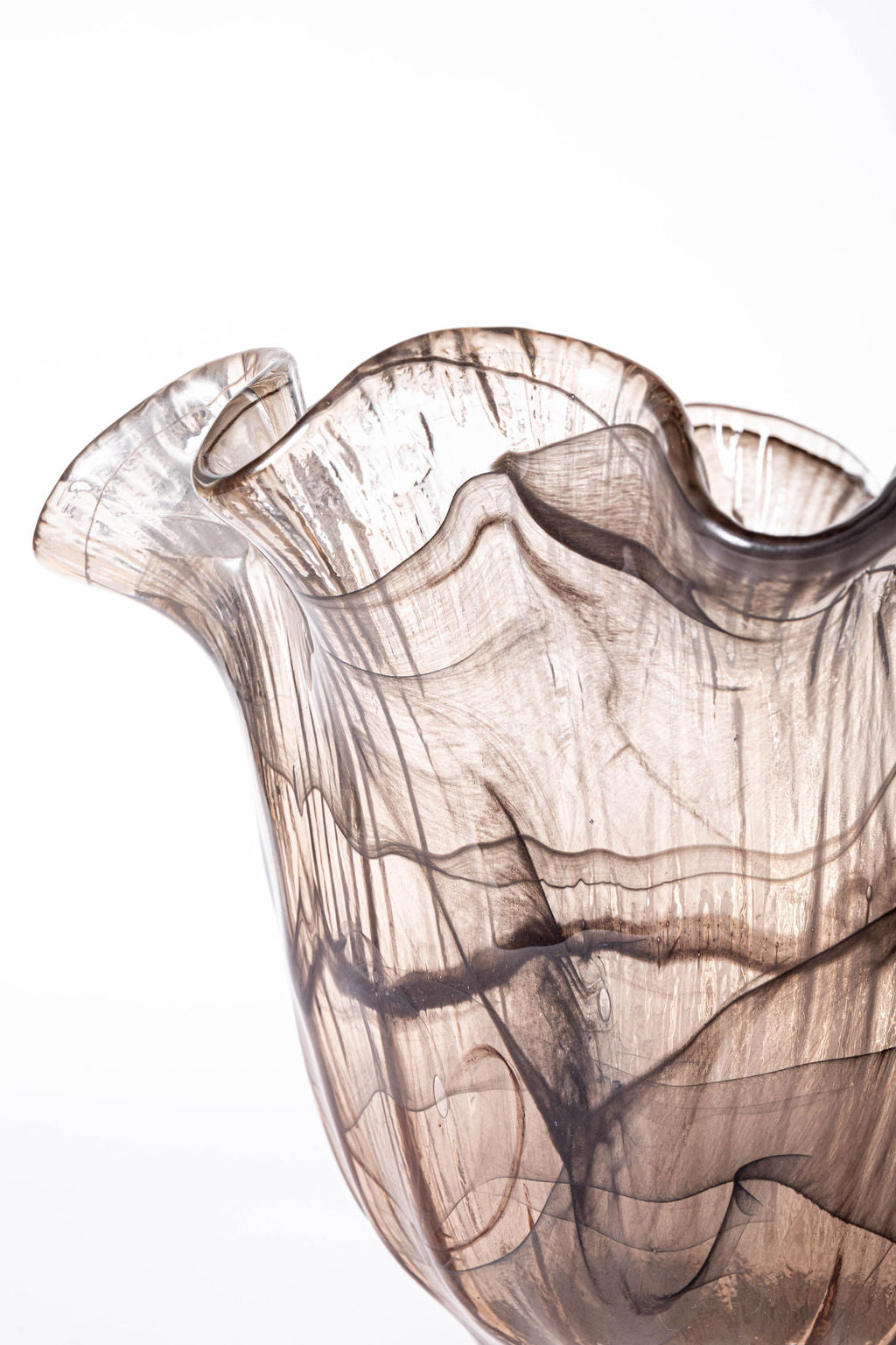 Jarron Vidrio Gris Ondulado