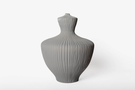 Florero Silueta Gris