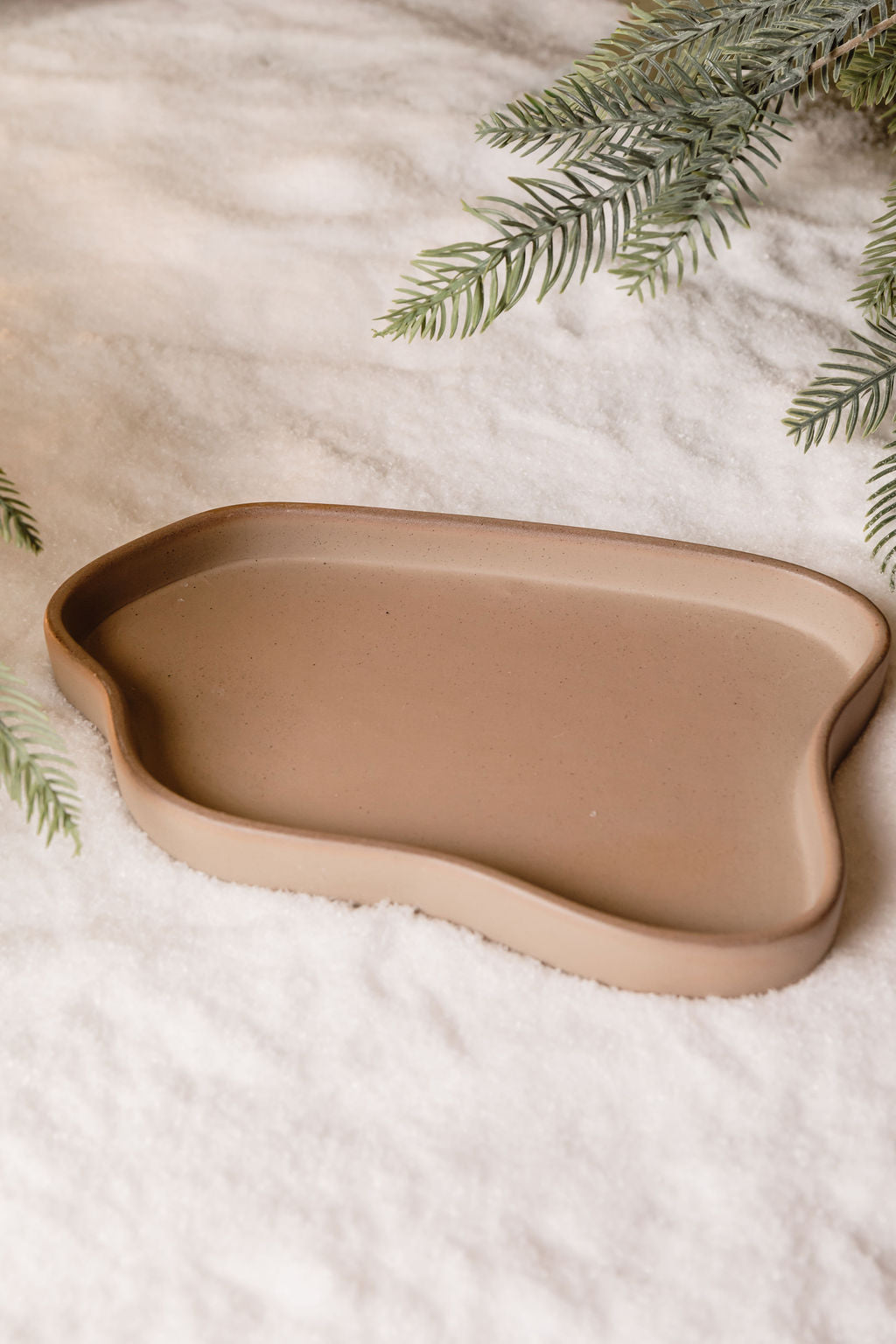 Charola Irregular Beige