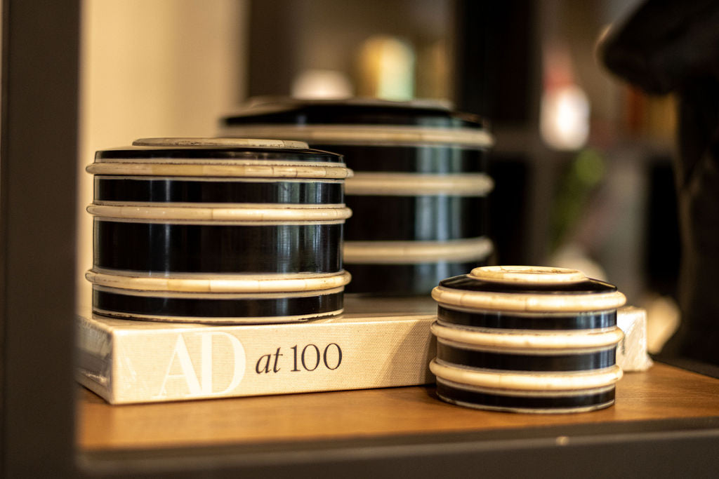 Caja Redonda Blanco y Negro