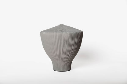 Florero Silueta Gris