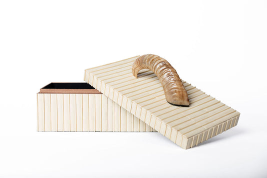 Caja Marfil con Cuerno