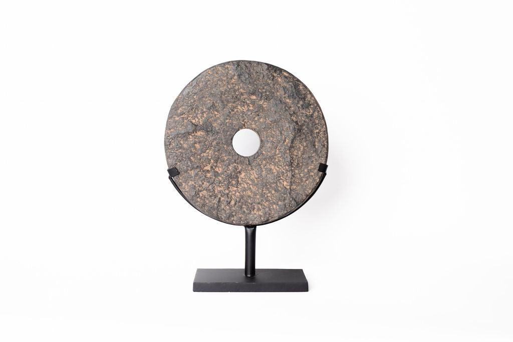Disco Negro Lava en Pedestal